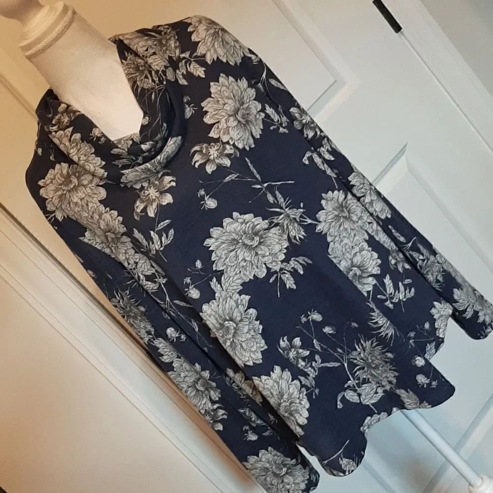 Apt. 9 Blue with Gray Floral Print Cowl Neck Shirt Sweater  NWT